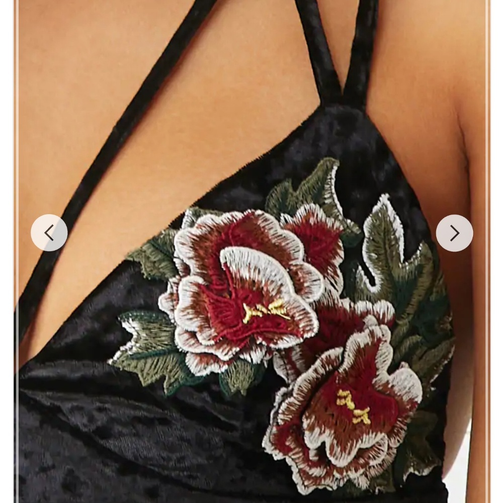 Forever21 velvet rose bralette - Picture 5 of 6
